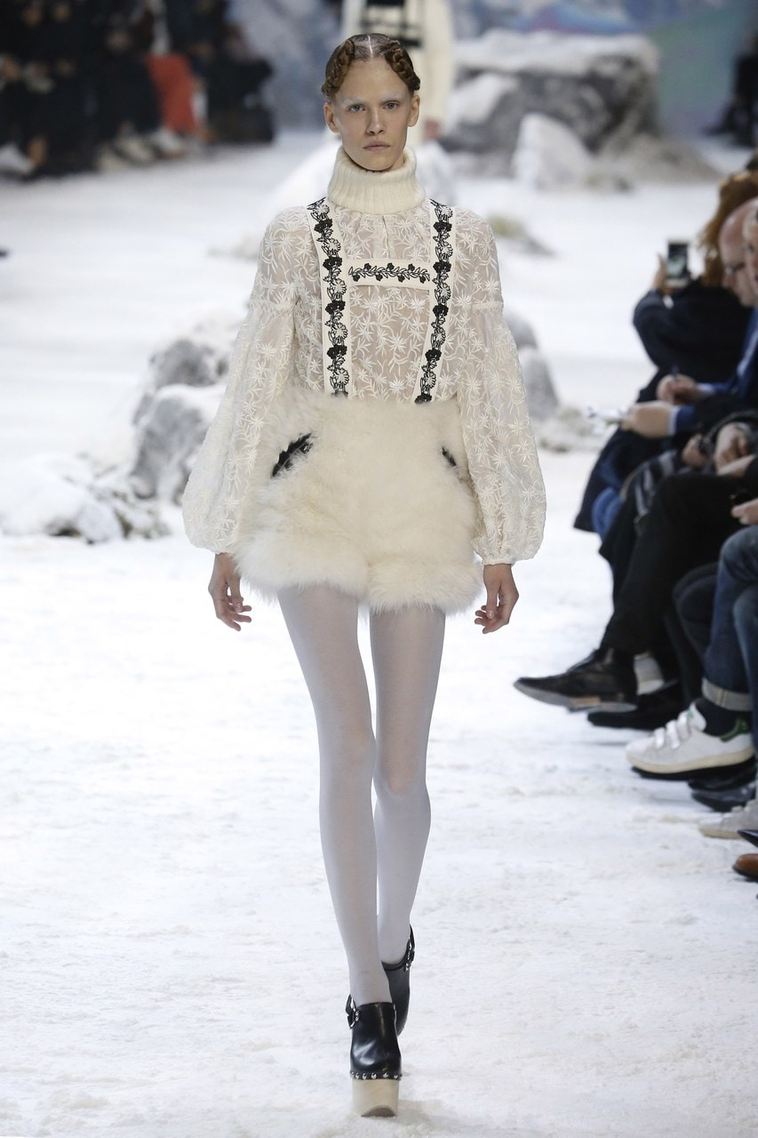 Paris Fashion Week Autunno/Inverno 2016/17 Moncler Gamme Rouge